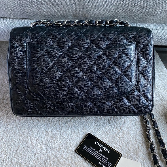 SOLD. Chanel jumbo single flap bag in black caviar - Picture 3 of 16